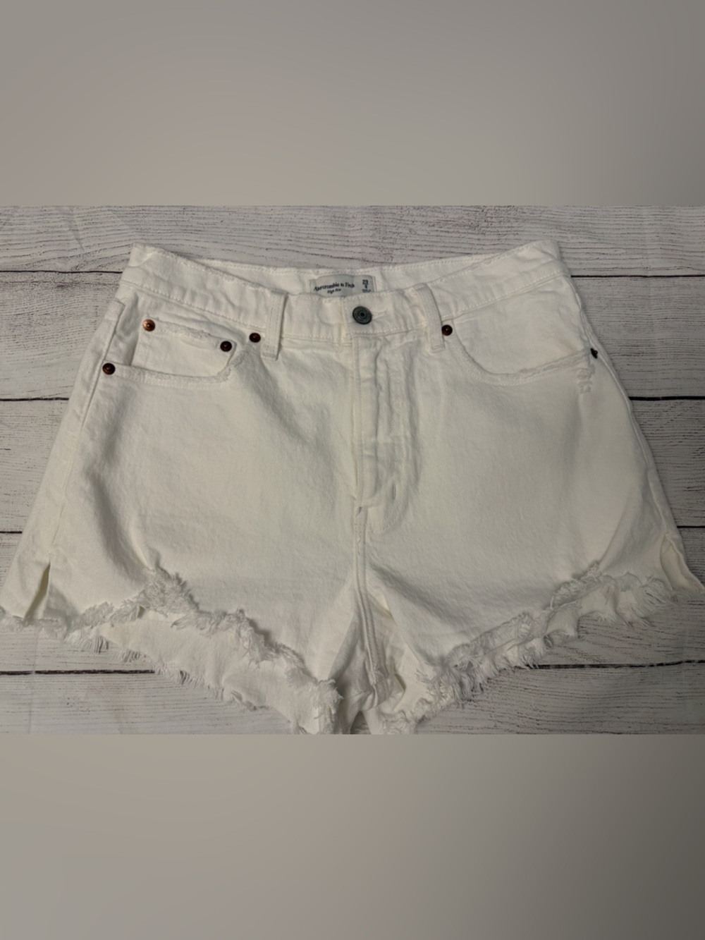 Abercrombie & Fitch ladies’ sz 8/29 High Rise White Frayed Hem Denim Shorts